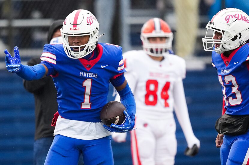 Duncanville wide receiver Dakorien Moore (1) celebrates after a reception for a first down...