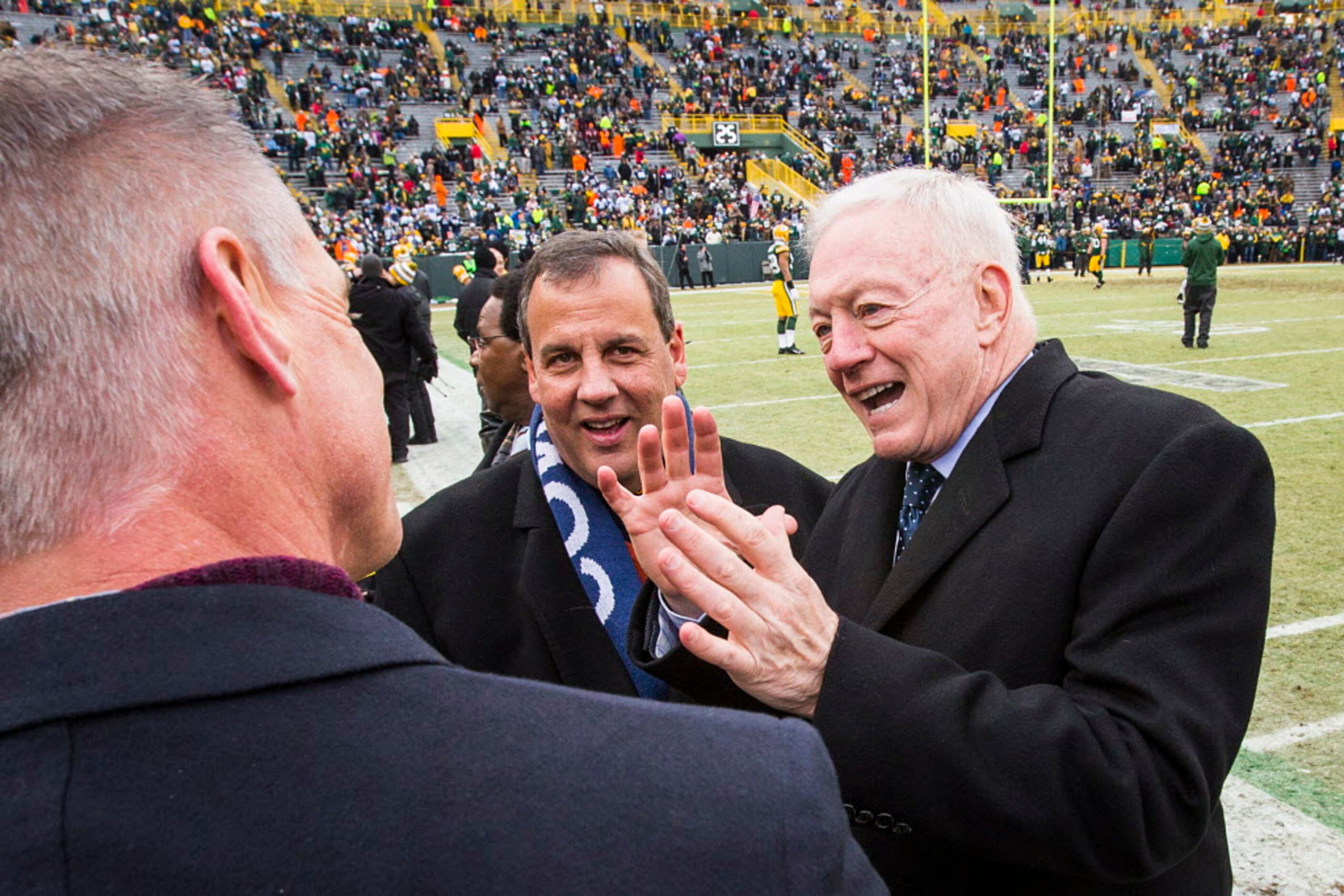 From actors to presidents, everyone wants to watch a Cowboys game from  Jerry Jones' suite