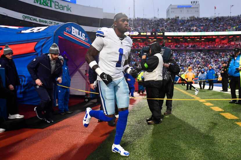 Dallas Cowboys safety Jayron Kearse (1) runs out of the tunnel before an NFL football game...