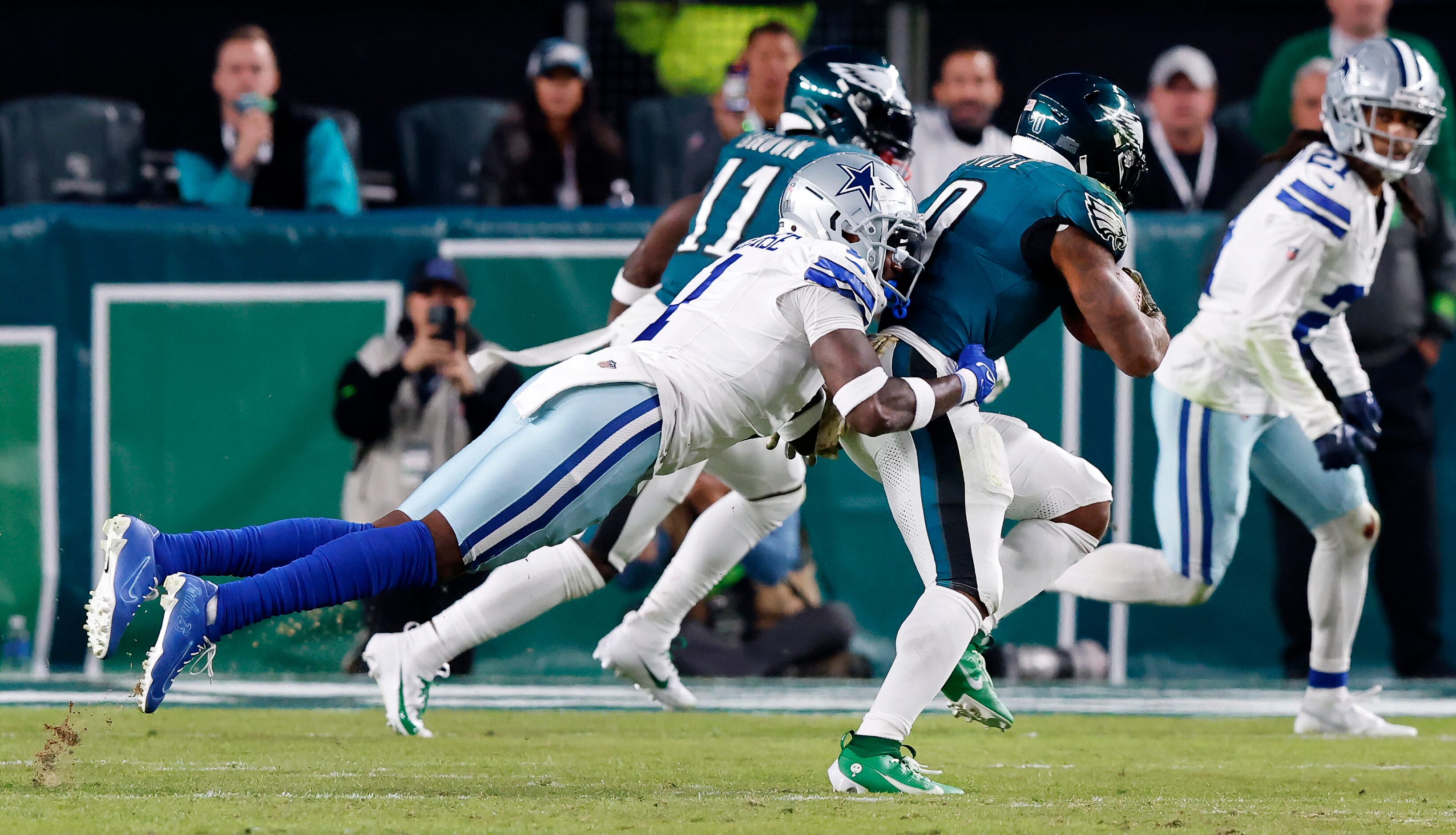 Dallas Cowboys safety Jayron Kearse (1) makes a diving tackle of Philadelphia Eagles running...