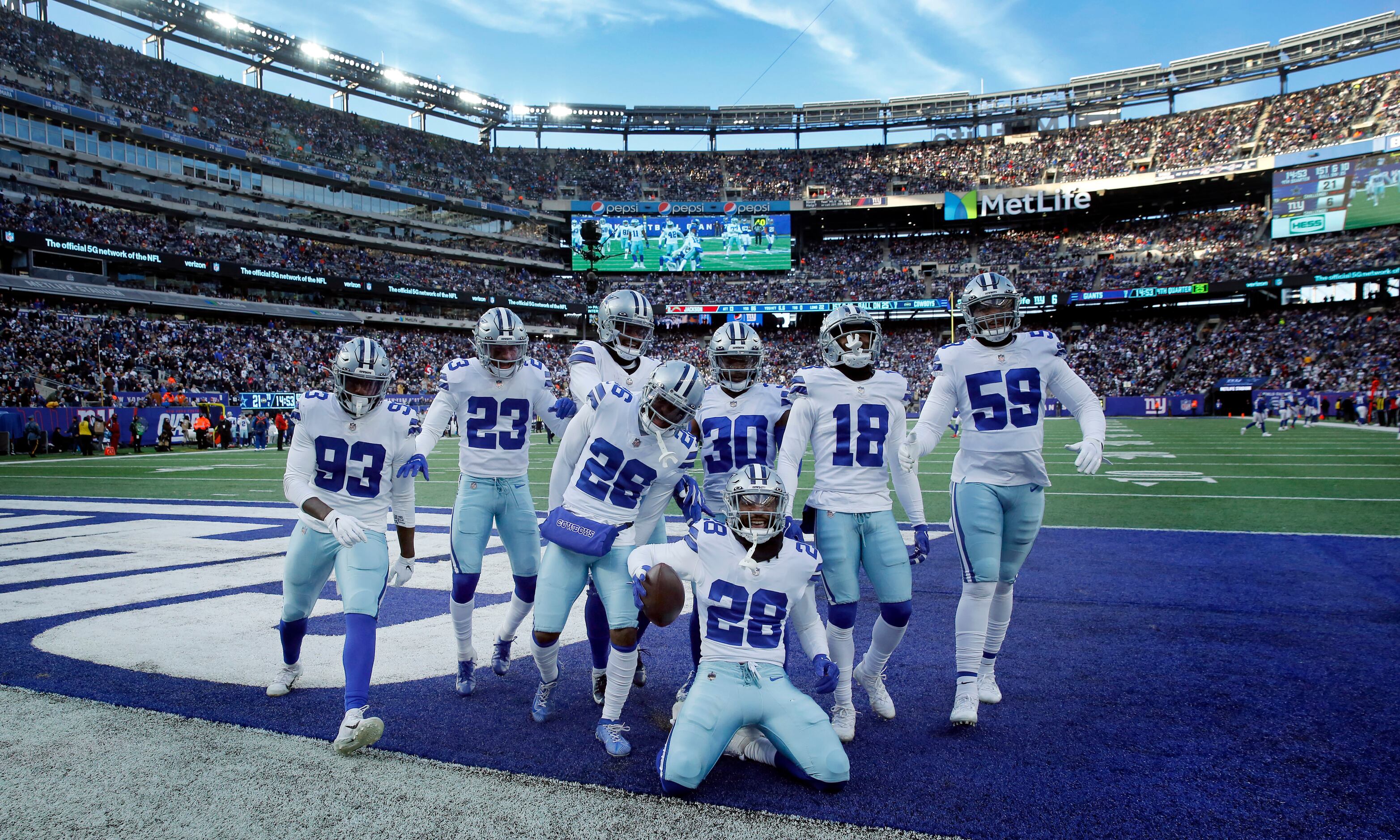 Grading the Cowboys: Dominant run offense, stifling defense help put Giants  away