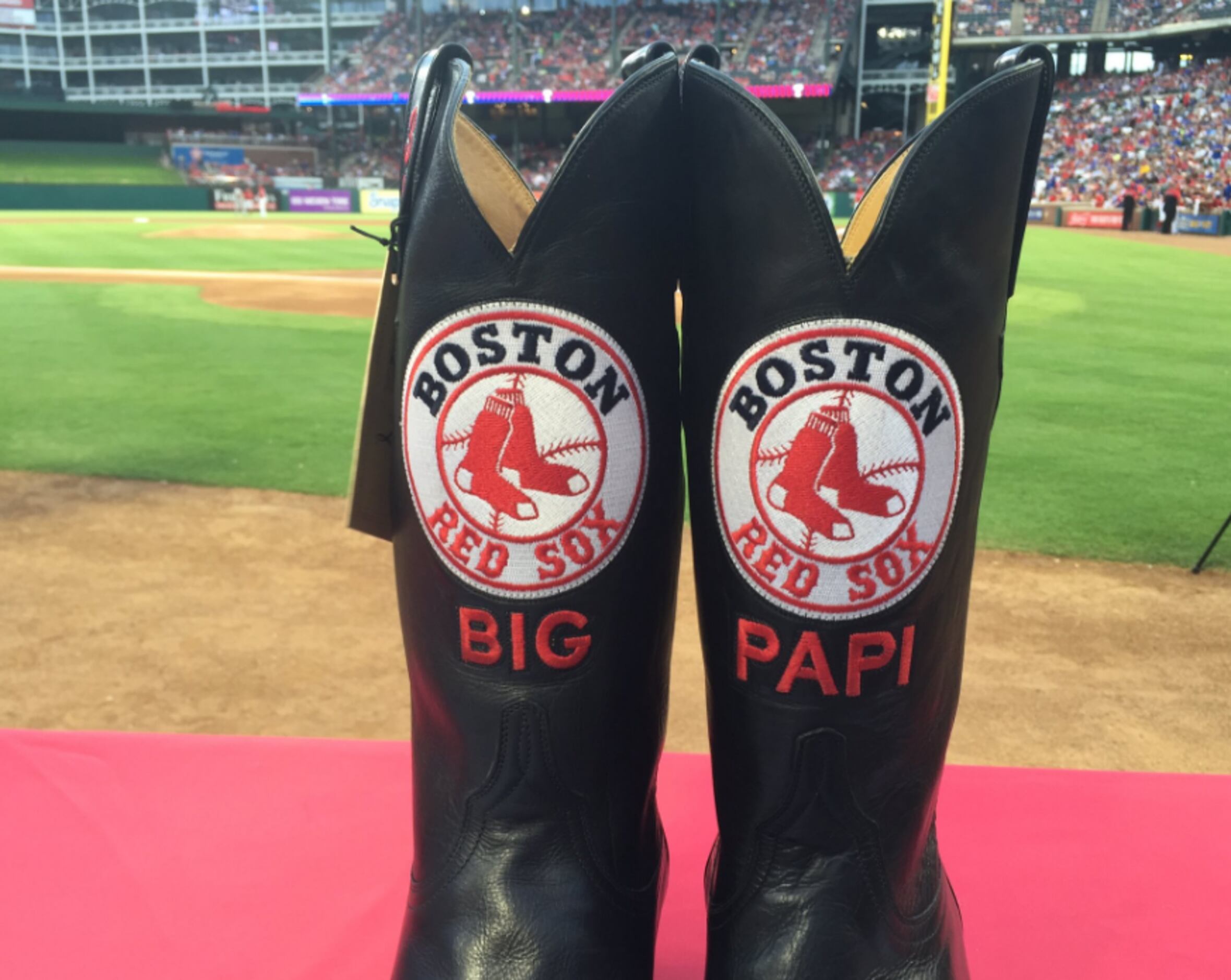 Big Night for Big Papi: Red Sox honor Hall of Famer Ortiz