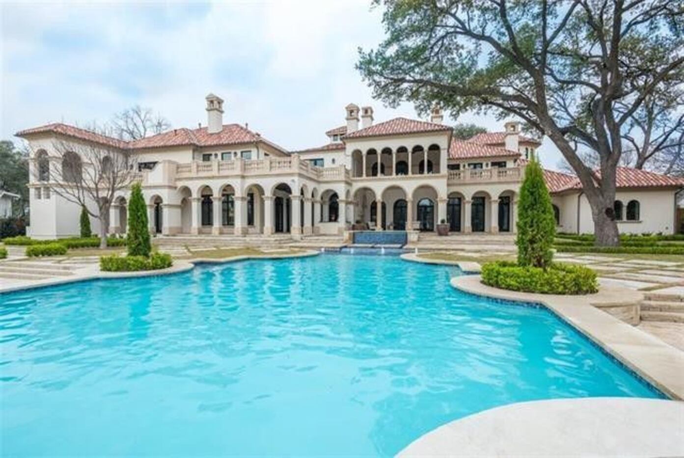 The Preston Hollow estate has 14,000 square feet and sits almost on 2 acres.