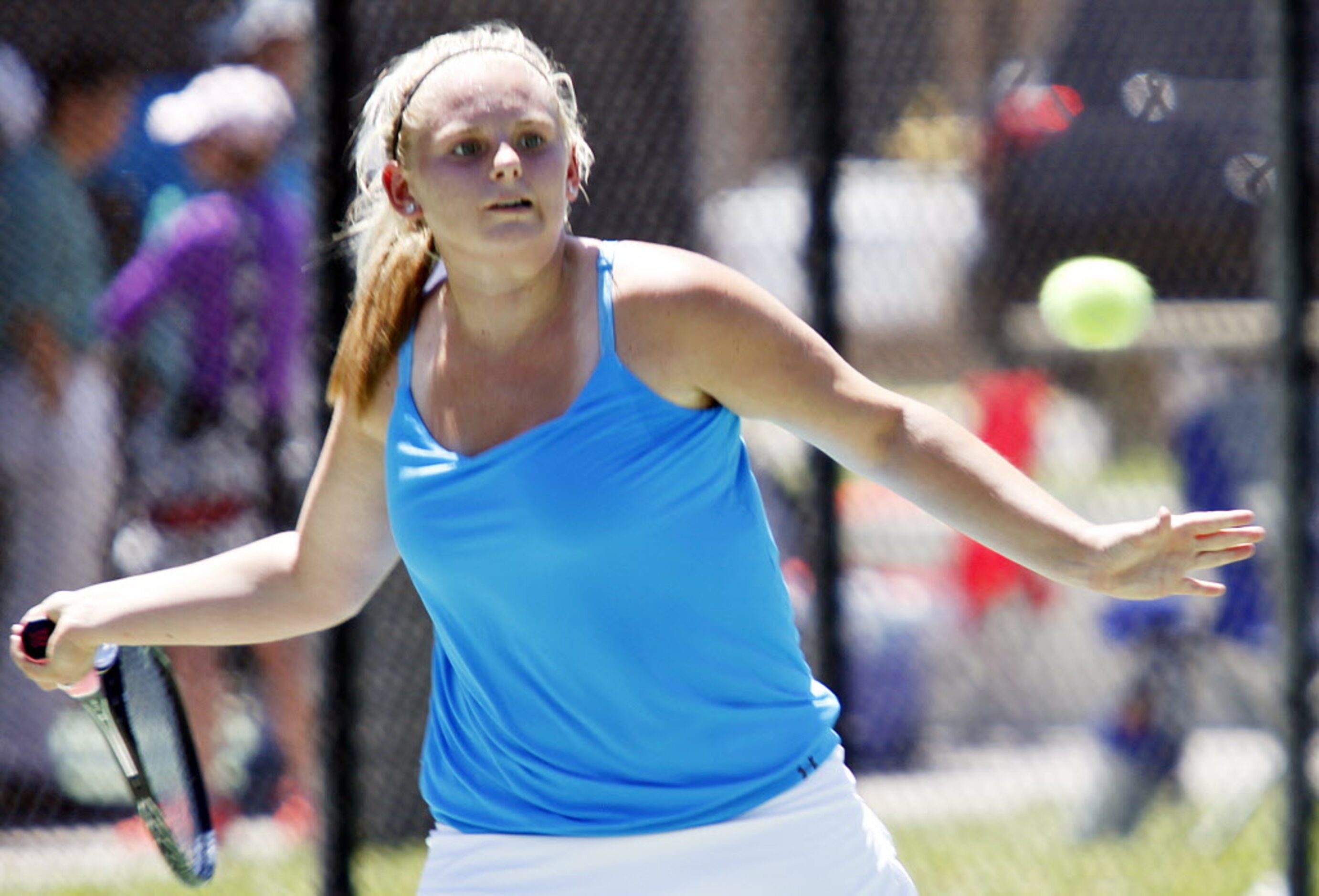 North Richland Hills' Riley Reeves anticipates the ball during her game with Rylee Braeden...