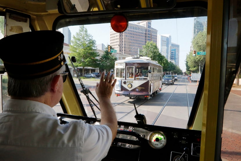 Tranvía por el centro de Dallas. DMN