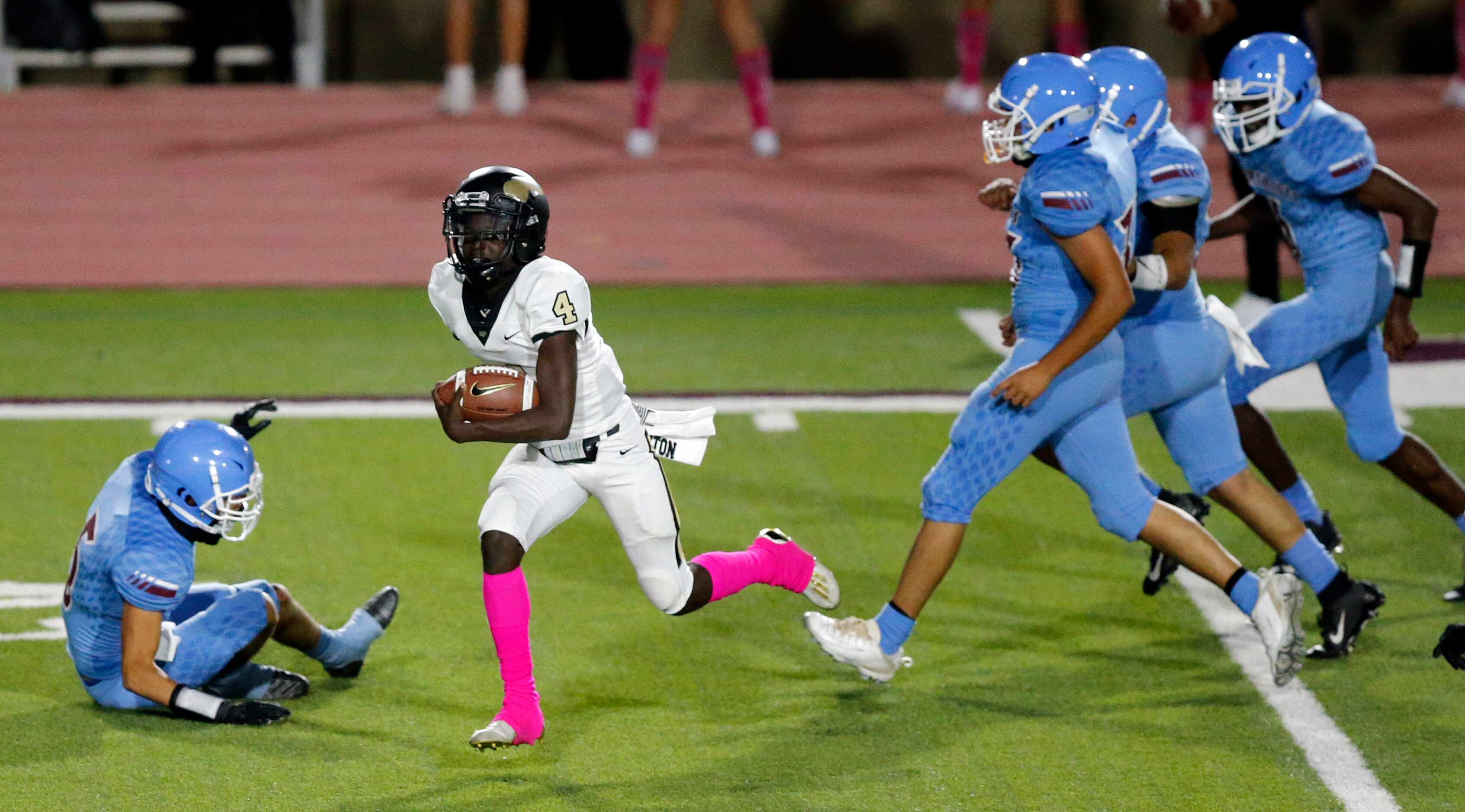 Pinkston wide receiver J'Marcus Sloan (4) breaks away from the Thomas Jefferson defense for...