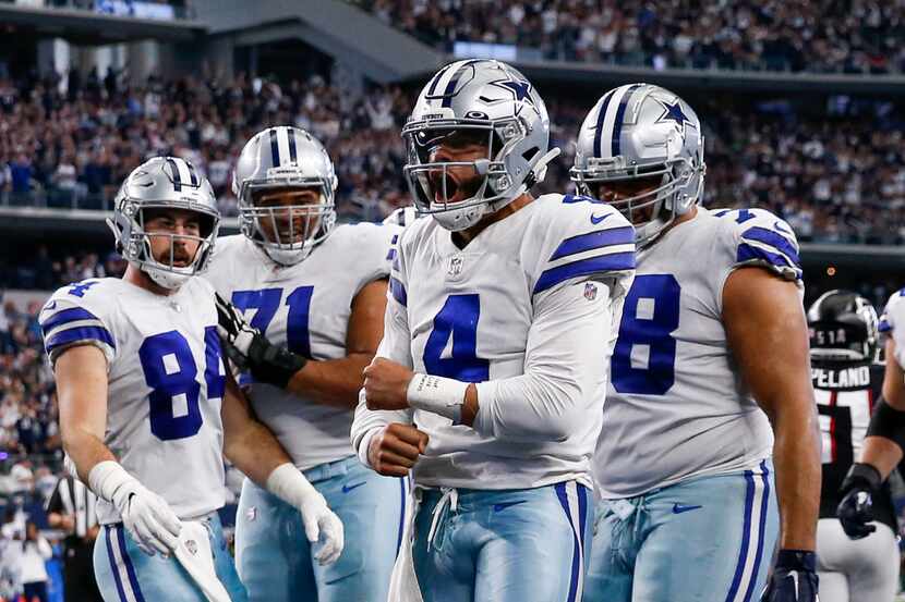 SportsDay’s columnists and Cowboys insiders predict Dallas' overall record for the 2022 season.