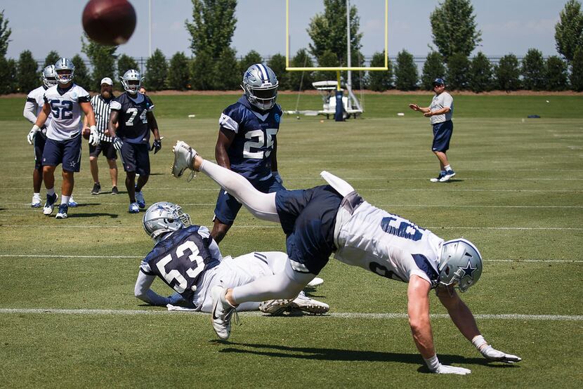 Dallas Cowboys linebacker Justin March-Lillard (53) breaks up a pass intended for tight end...