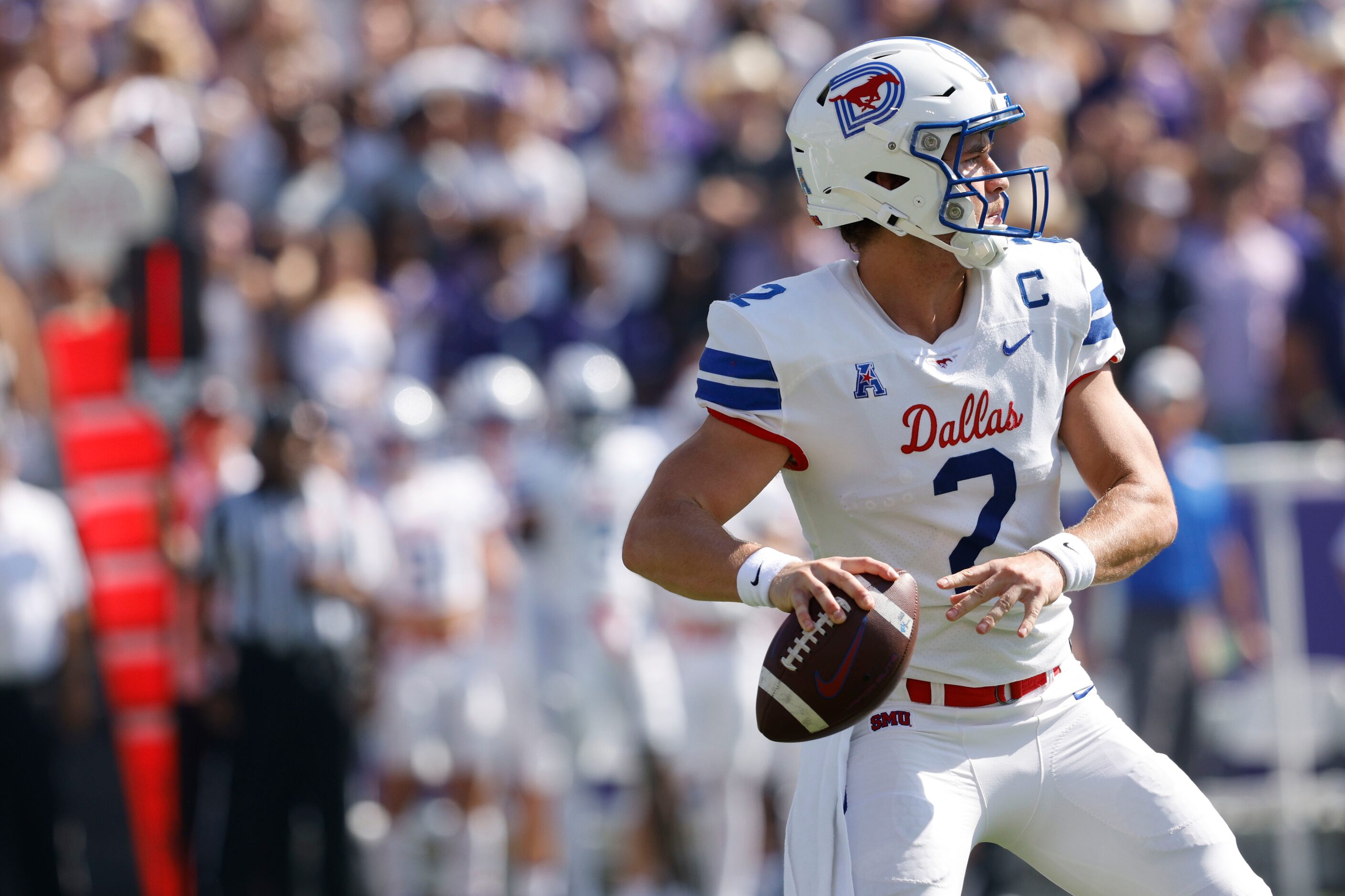 Southern Methodist Mustangs quarterback Preston Stone (2) looks to throw the ball during the...