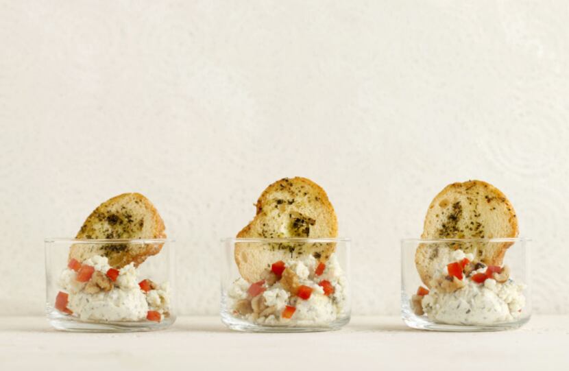 Approach holiday appetizers like small, individual presents. We’ve got the tricks and...