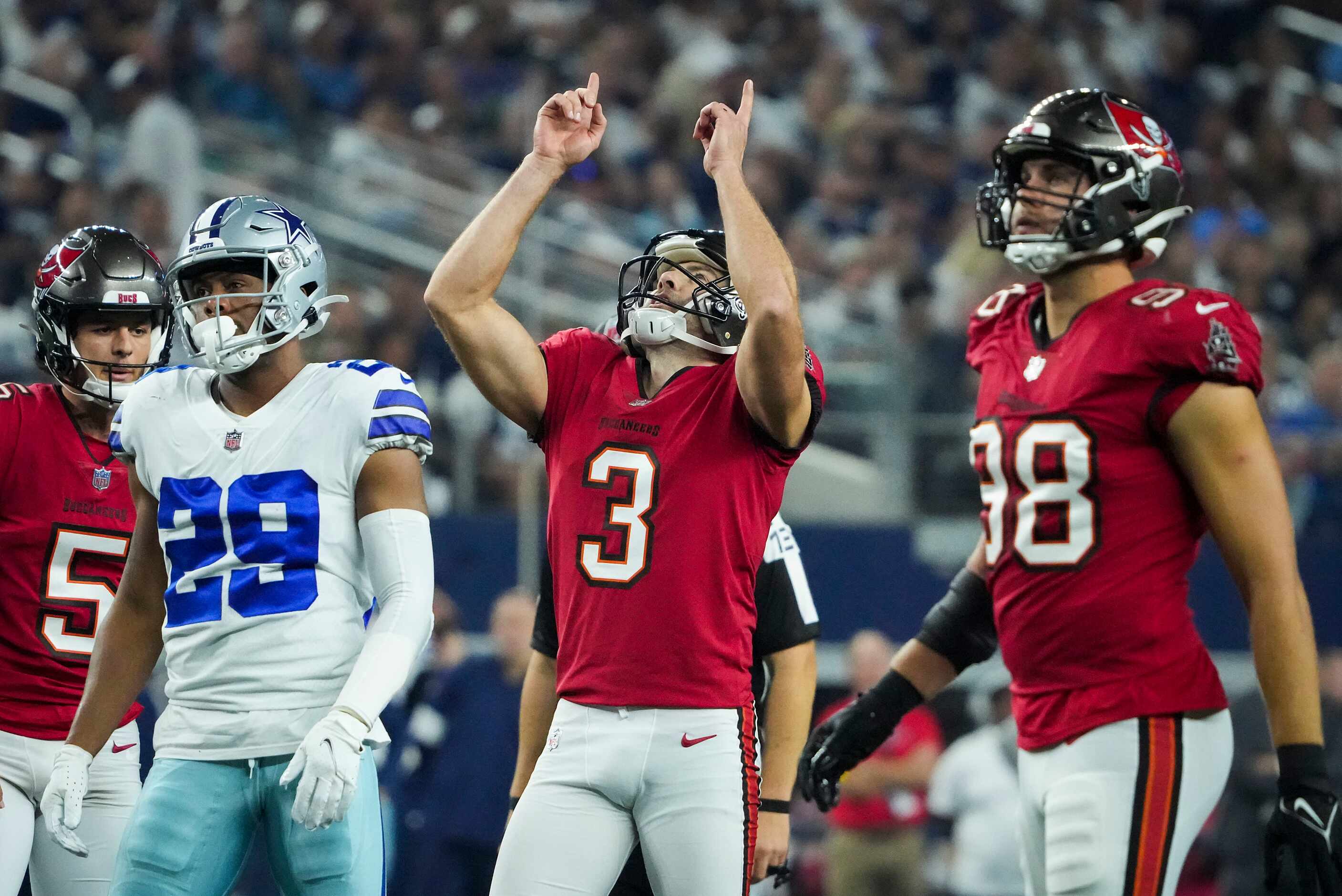 Tampa Bay Buccaneers place kicker Ryan Succop (3) celebrates after making a point after try...