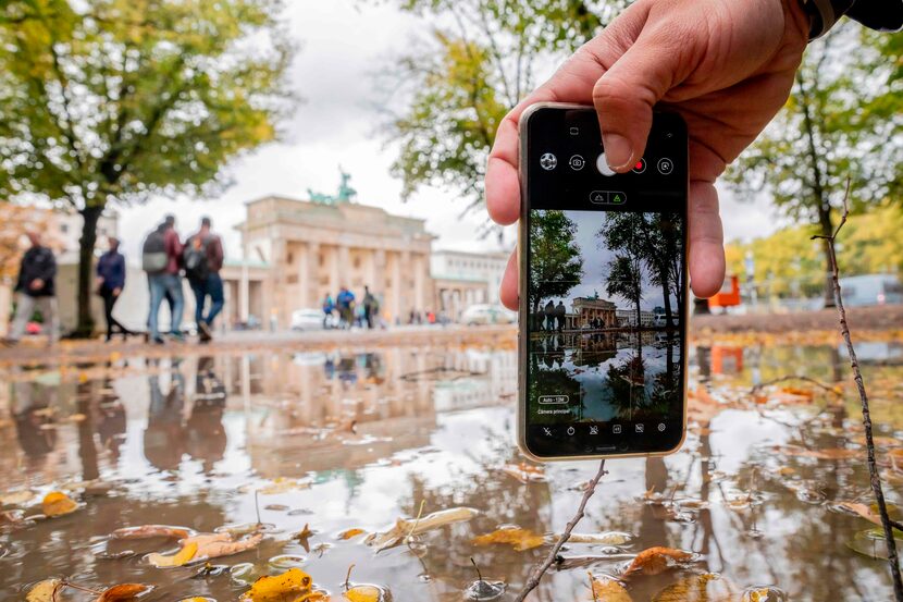 The fall leaves added a splash of color to this man's smartphone photo of Berlin's...