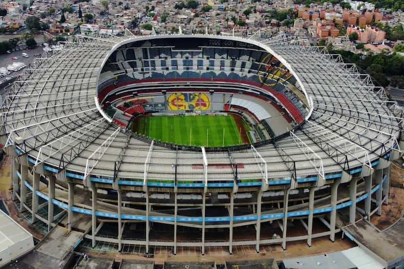 Vista aérea del estadio Azteca de México, que el jueves 5 de septiembre no abrirá sus...