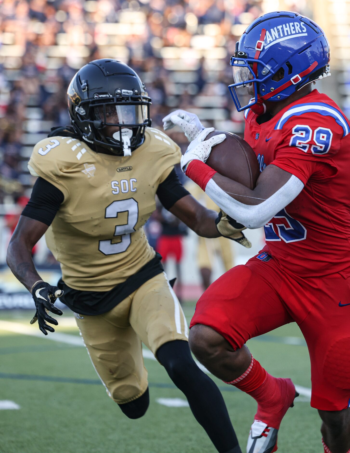 South Oak Cliff High School Kylin Mathis (3) attempt to stop Duncanville High School Caden...