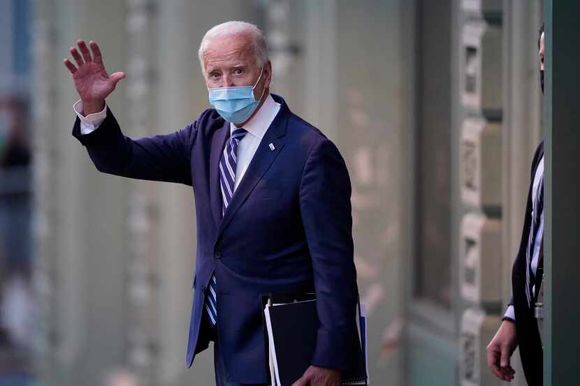 El presidente electo Joe Biden saliendo de The Queen Theater el martes 10 de noviembre de...