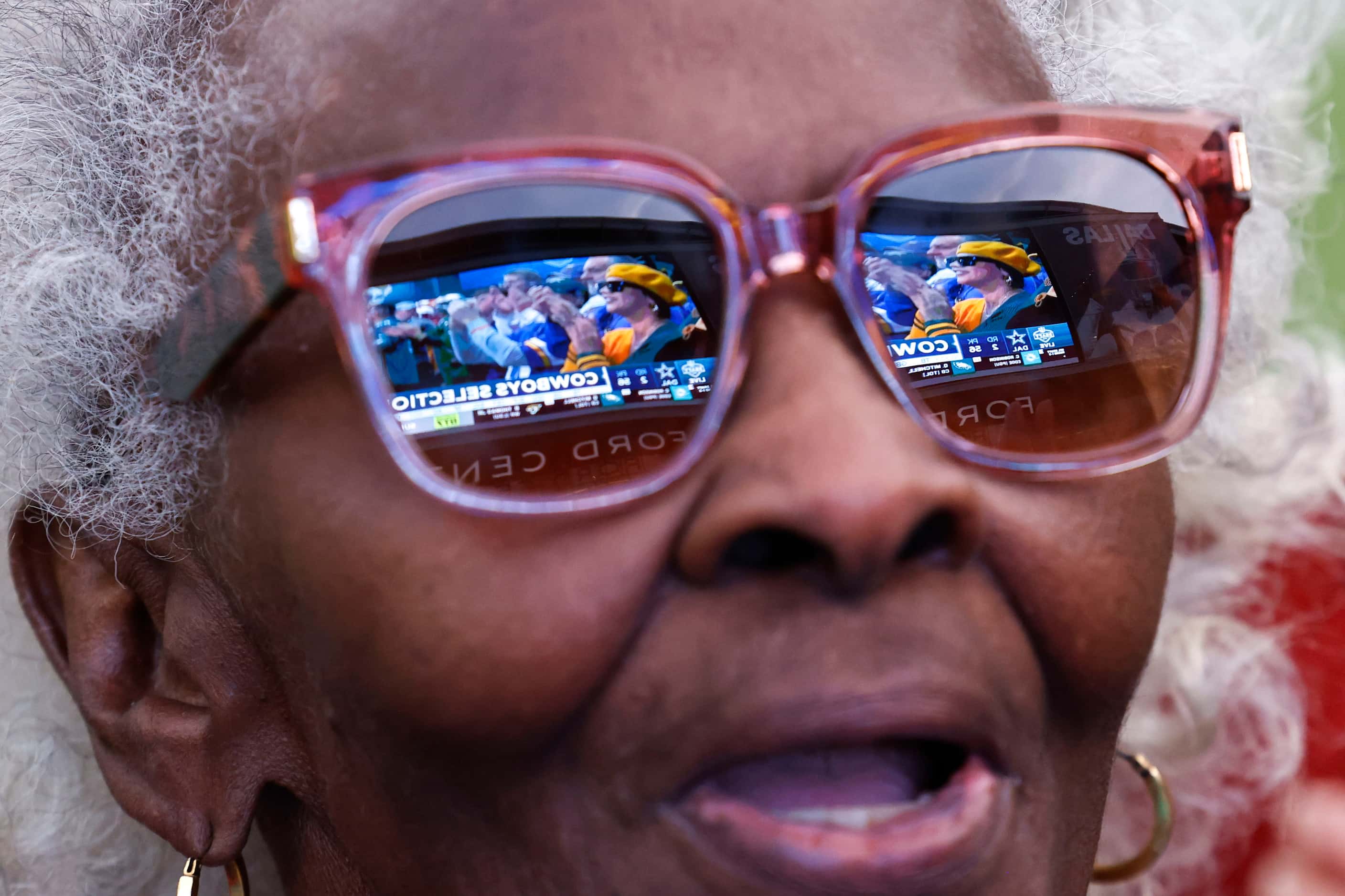Dallas Cowboys fan Bobbie Richardson, of Louisiana, on her 81st birthday watches Cowboys’...