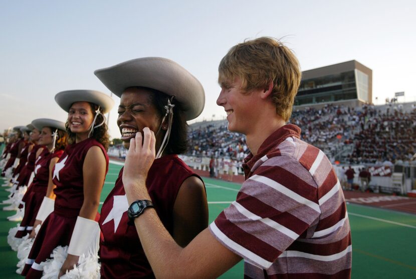 Morgan Collier of the Mesquite All-Star guard took care of a scratch for DaVonne Plummer of...