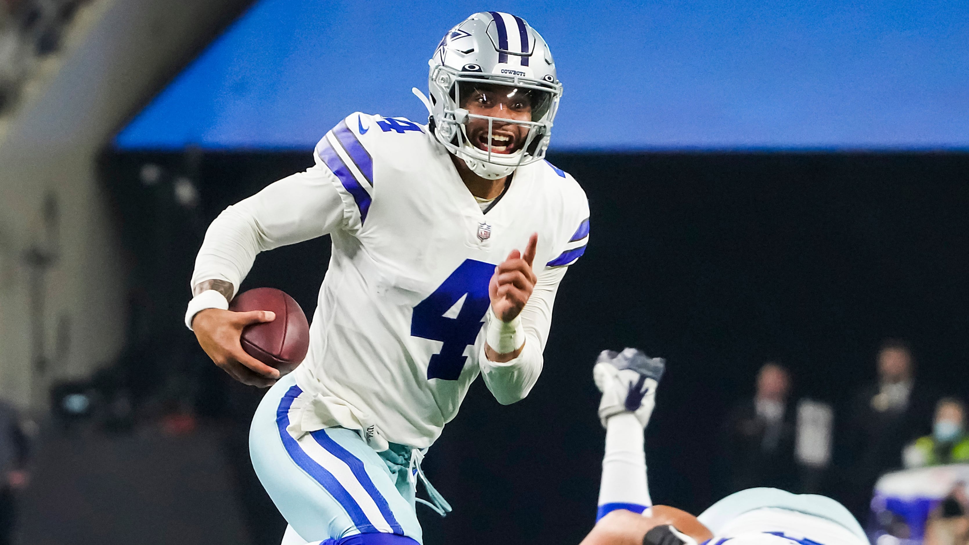 Cowboys-Cardinals FOX broadcast featured Dak Prescott praise