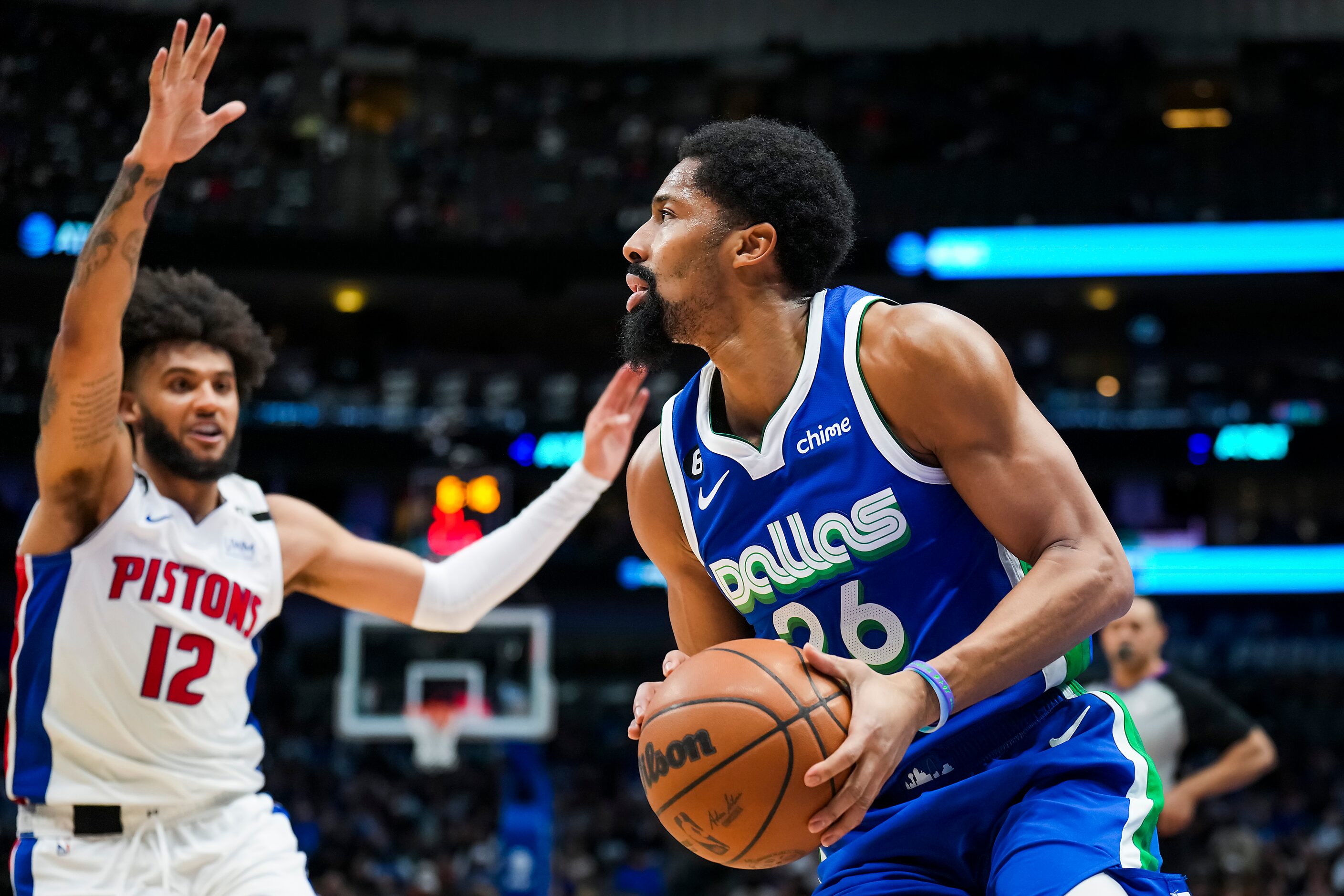 Dallas Mavericks guard Spencer Dinwiddie (26) shoots against Detroit Pistons forward Isaiah...