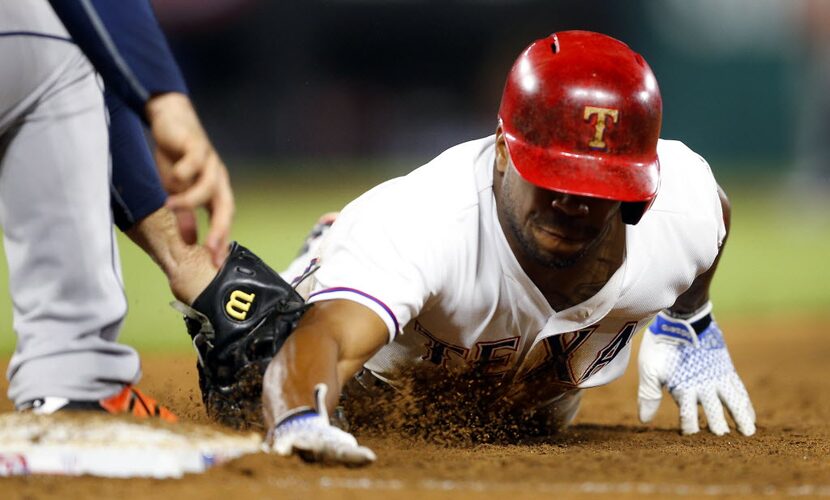 Rangers baserunner Delino DeShields.