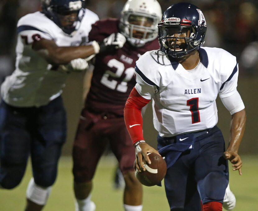 Allen quarterback Kyler Murray runs for a touchdown against Plano as Allen won 42-3 in 2014....