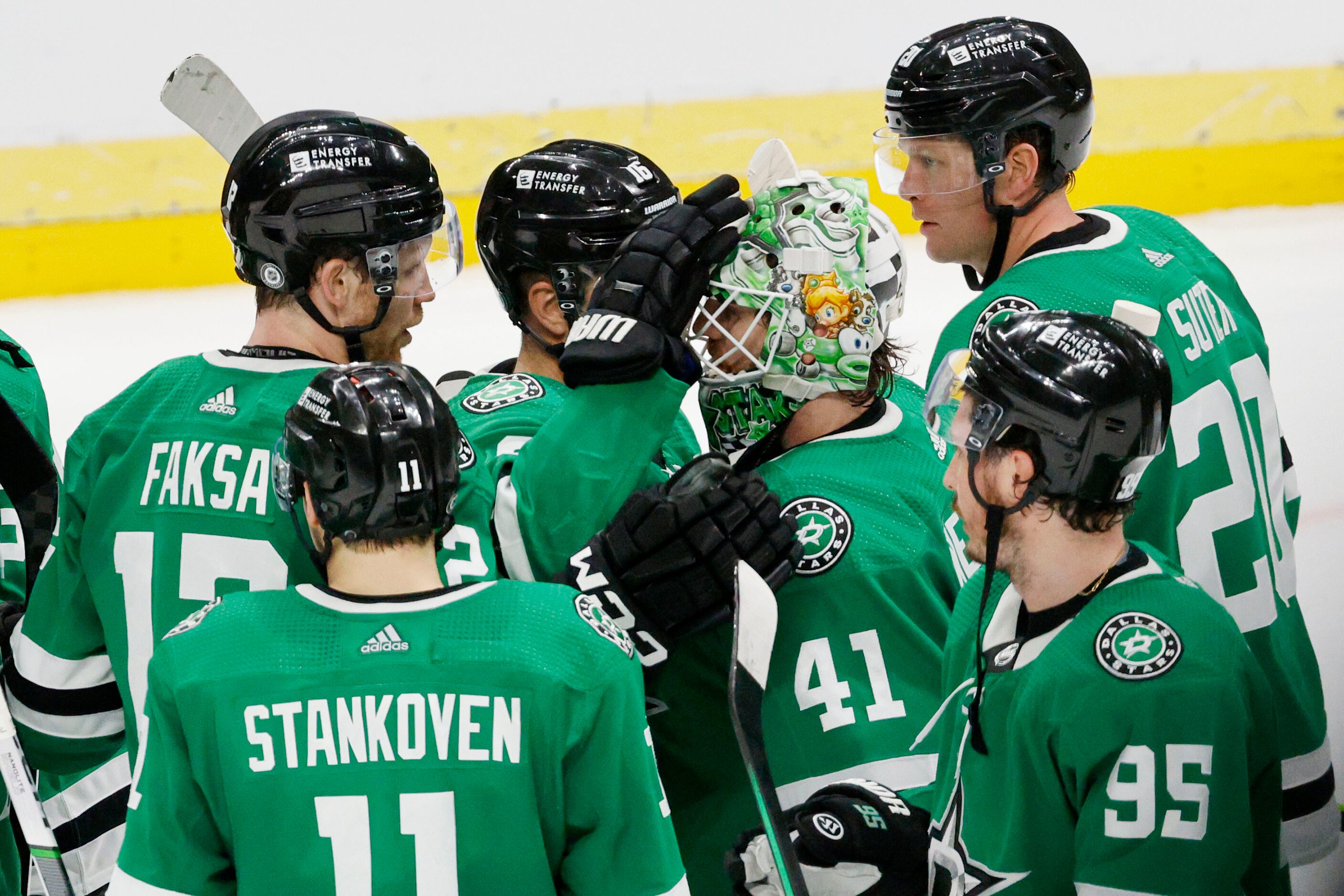 Dallas Stars goaltender Scott Wedgewood (41) celebrates their 4-1 victory against Los...