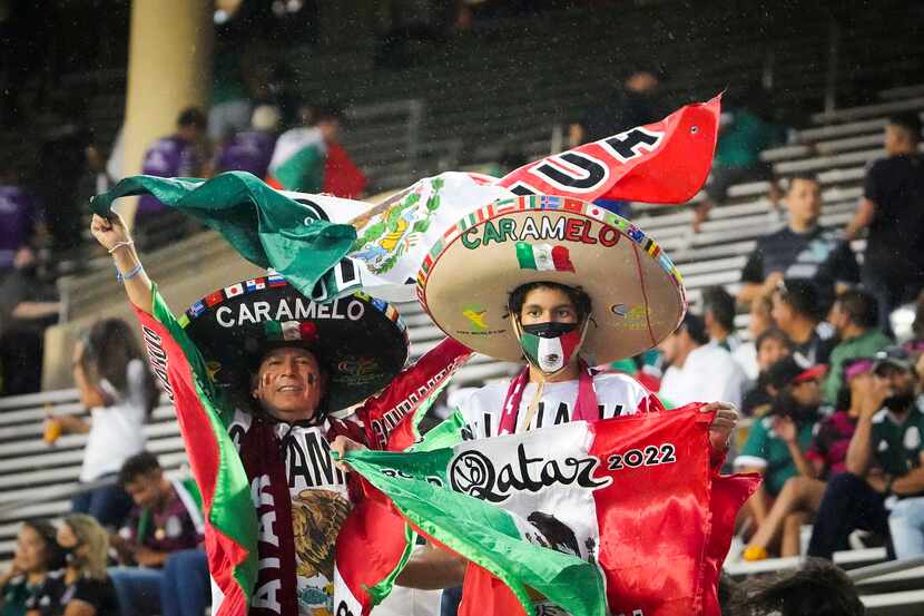 Los seguidores de la selección mexicana ya hacen planes para estar en AT&T Stadium y...