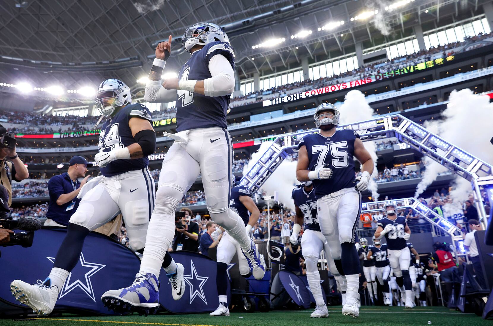 Cowboys take 'unthinkable' 6-2 record, high hopes into bye