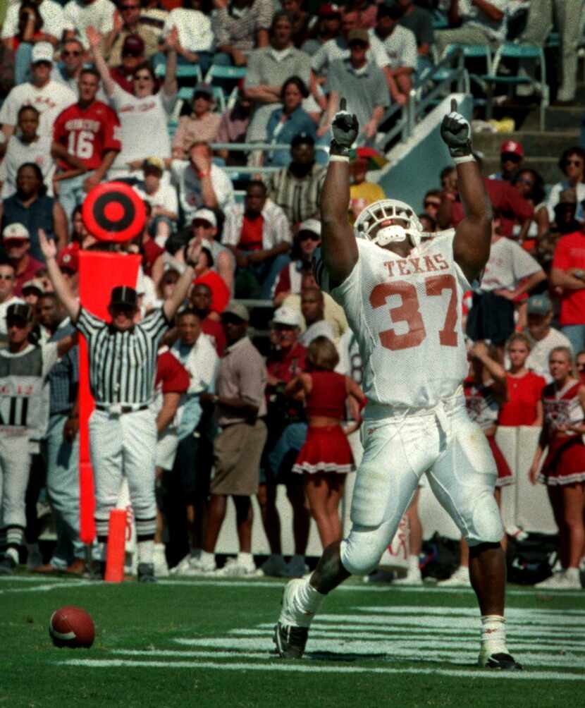 Wearing Doak Walker's number 37 instead of  his usual 34, Texas Running Back Ricky Williams...