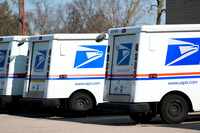 Se buscan a dos sospechosos de asaltar a un trabajador del servicio postal a inicios de mayo...