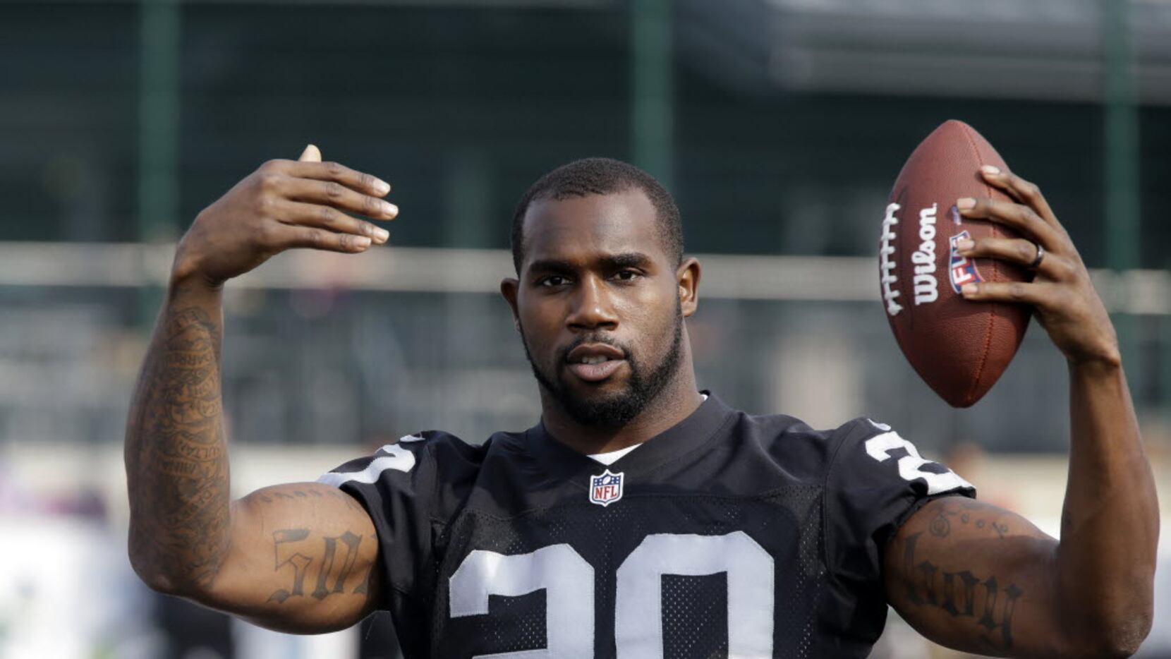 Cowboys agree to deal with RB Darren McFadden in wake of
