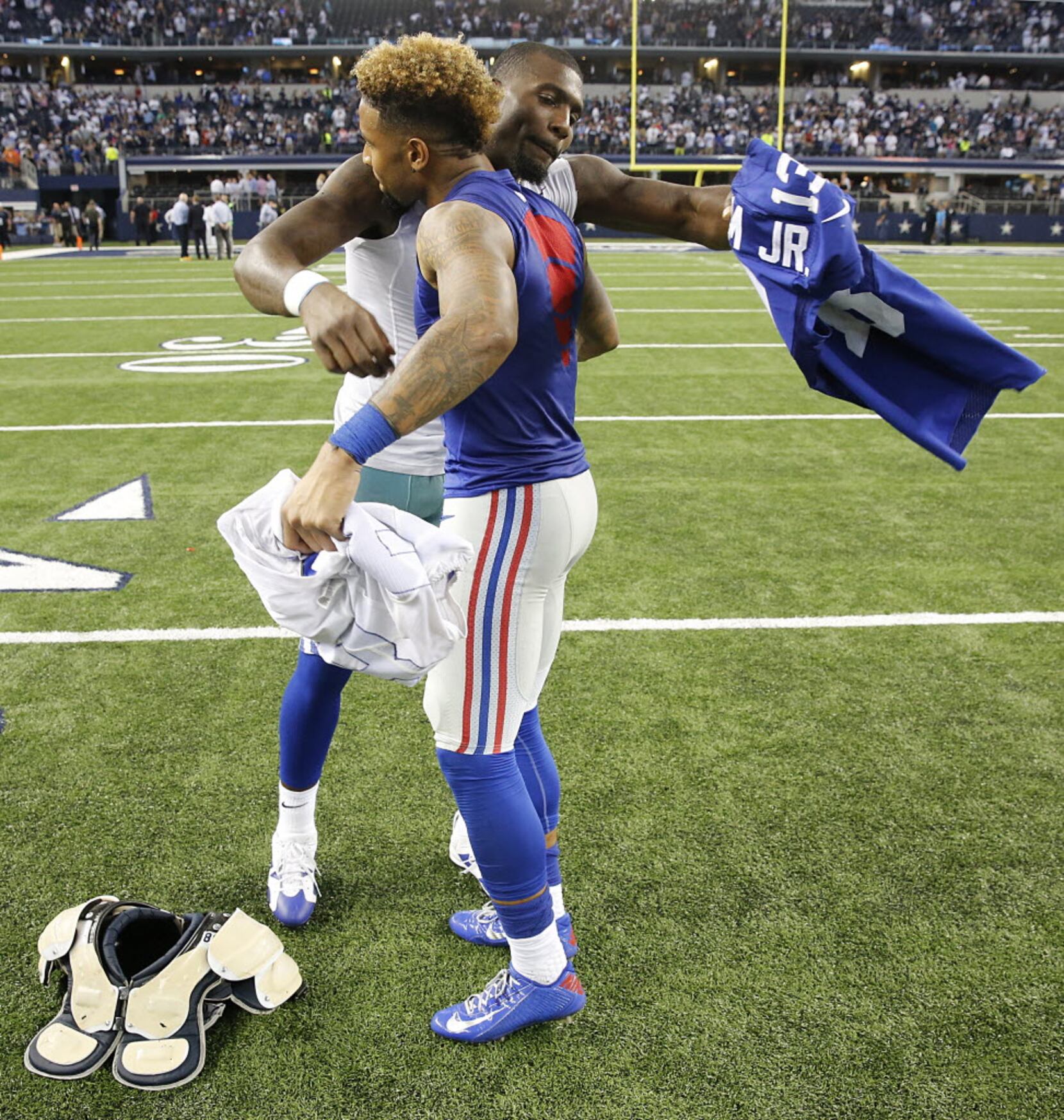 Odell Beckham Jr. 8-word message to Dez Bryant advocating for a