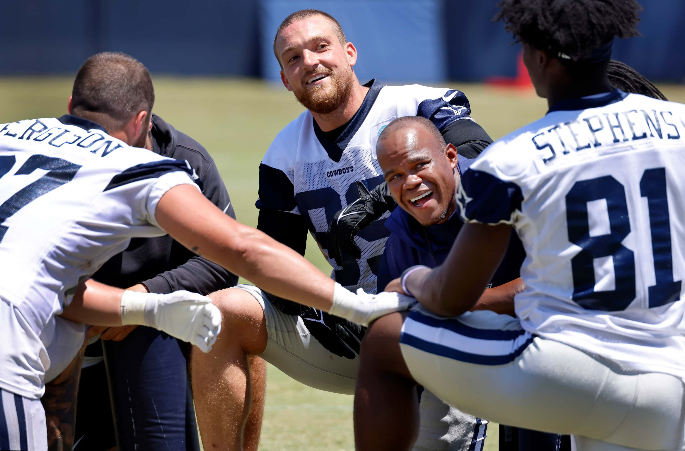 Dallas Cowboys tight end Peyton Hendershot (89) and tight ends coach Lunda Wells break out...