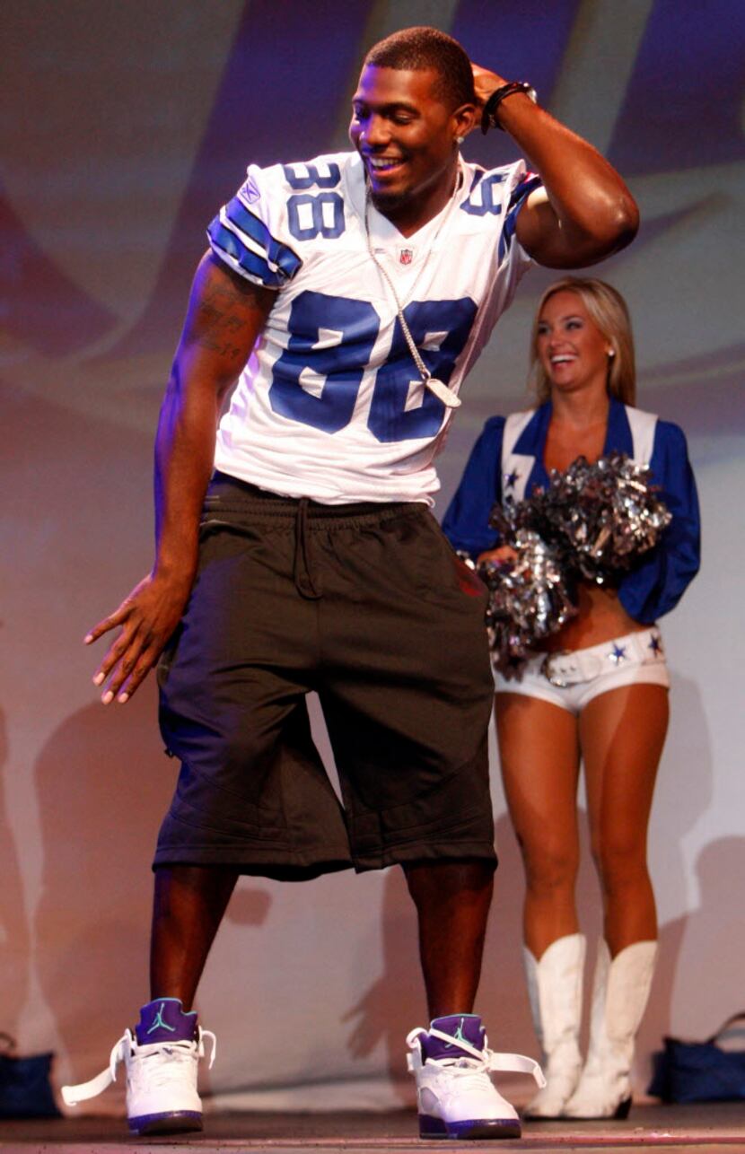 Dallas Cowboys Dez Bryant (88) dances on stage as the receivers are introduced during the...