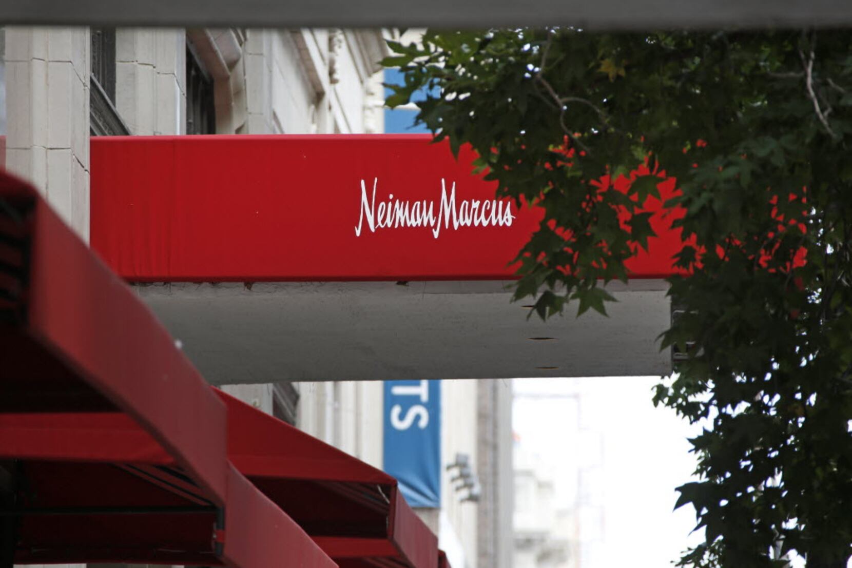 Neiman Marcus revamps online shopping experience ahead of holidays