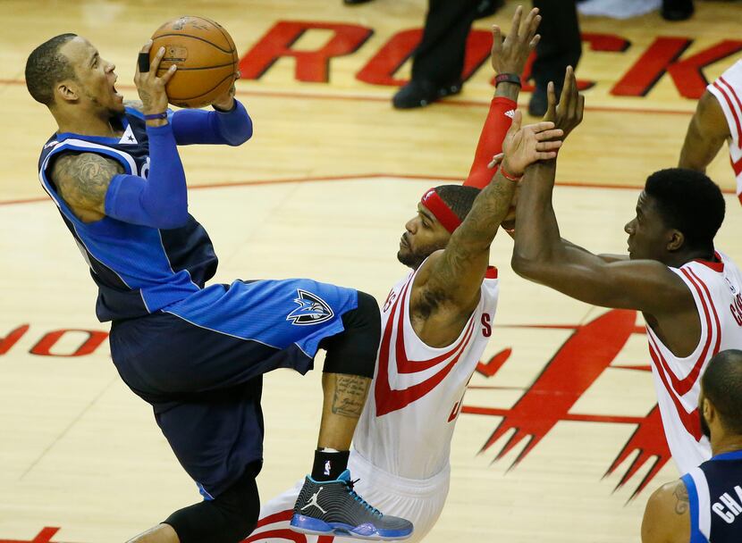 Dallas Mavericks guard Monta Ellis drives to the net in the second quarter during game 5 of...