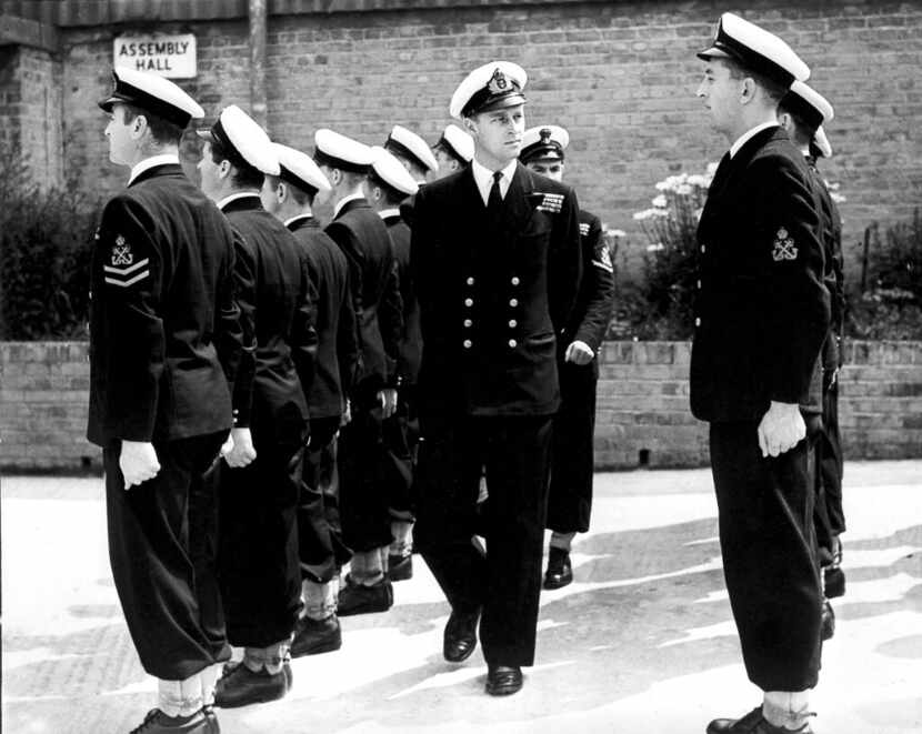 En esta foto del 31 de julio de 1947, el lugarteniente Philip Mountbatten, como era llamado...