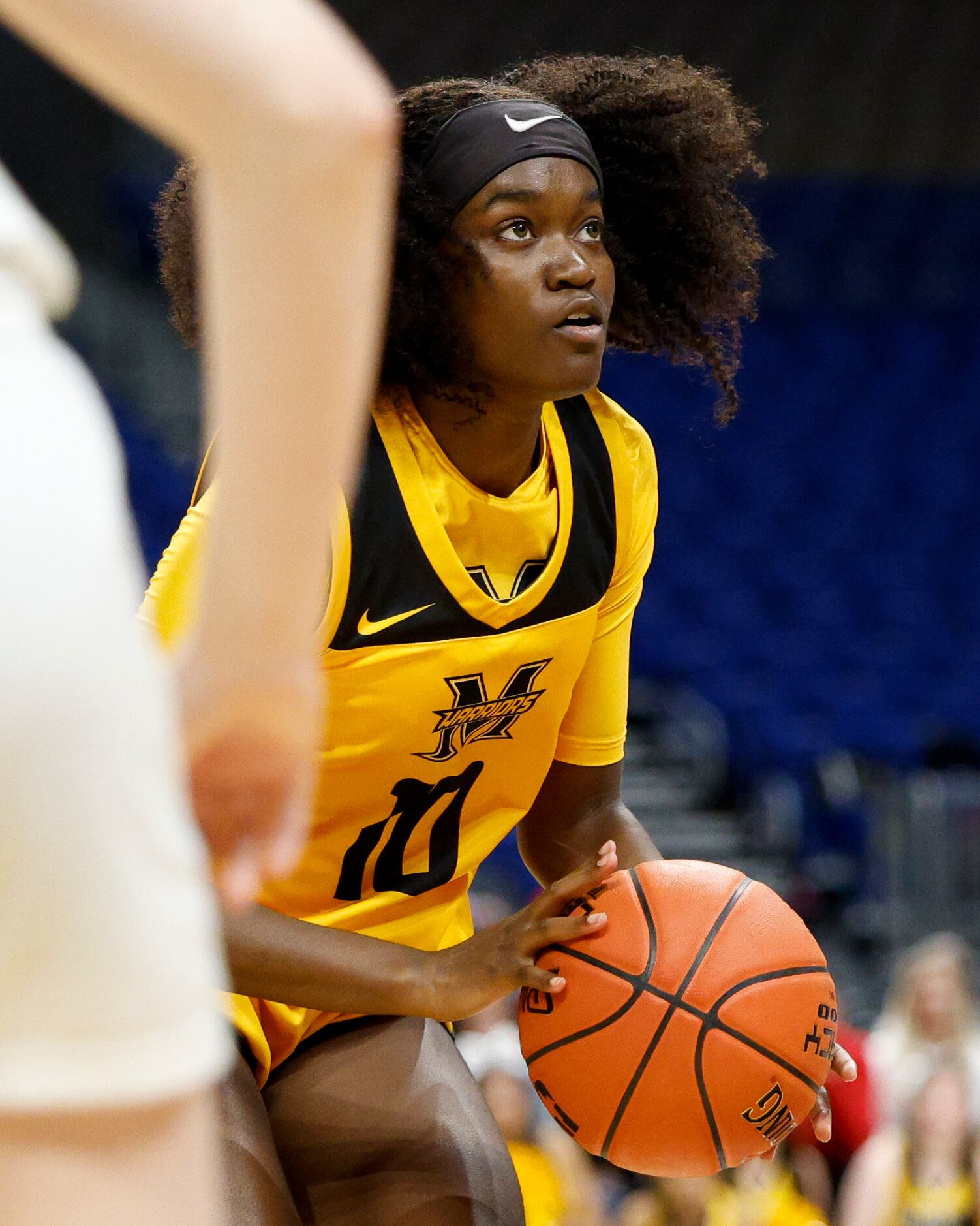 Frisco Memorial guard Jasmyn Lott (10) looks to shoot during the first half of the Class 5A...