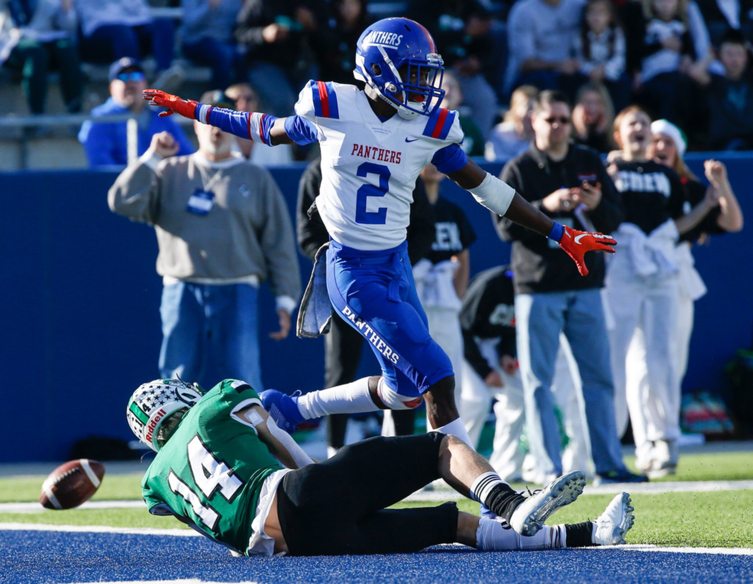 Duncanville defensive back Ennis Rakestraw Jr. (2) breaks up a pass intended for Southlake...