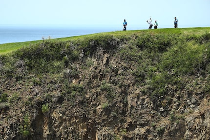 PEBBLE BEACH, CALIFORNIA - JUNE 10: Jordan Spieth plays a shot on the eighth hole during a...