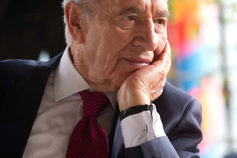 Shimon Peres durante una reunión en Italia en 2011.  (SIMON DAWSON/BLOOMBERG)
