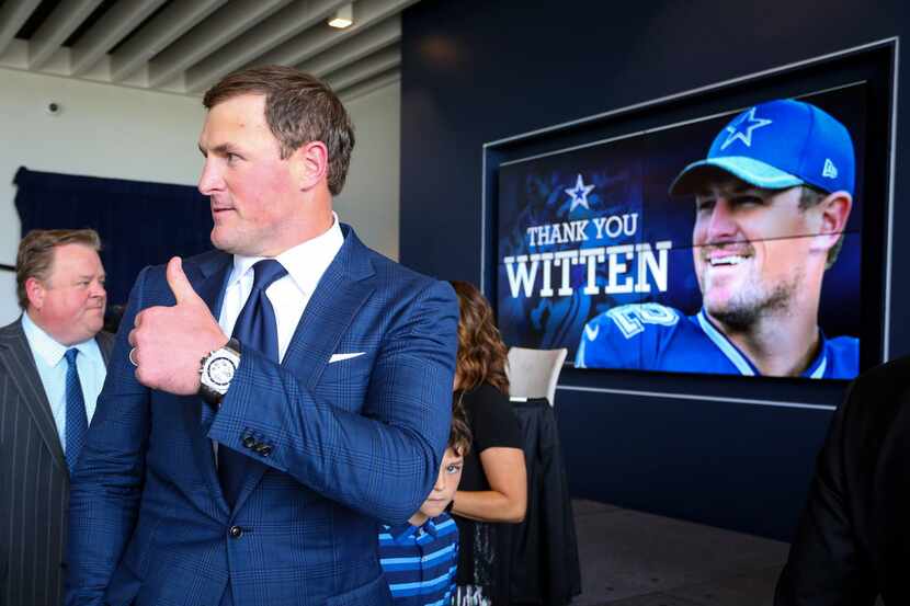 Retiring Dallas Cowboys tight end Jason Witten gives a thumbs up as he leaves a press...