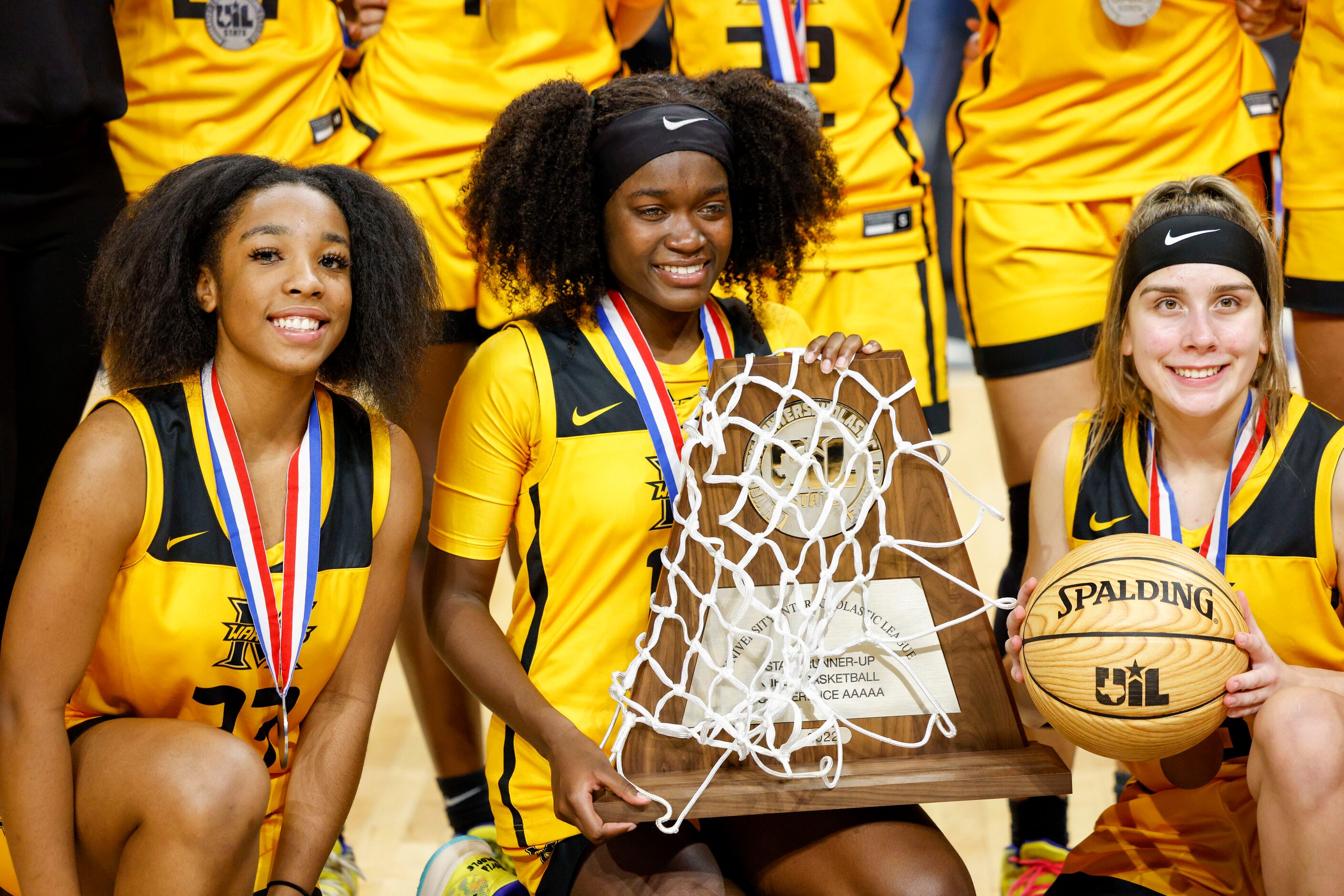 Frisco Memorial guard Nonah Brown (33), Frisco Memorial guard Jasmyn Lott (10) and Frisco...