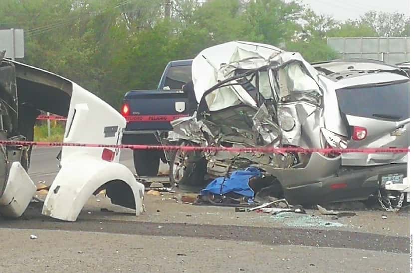 Un accidente provocó la muerte de dos miembros de Los Banda Jr de Salamanca en la carretera...
