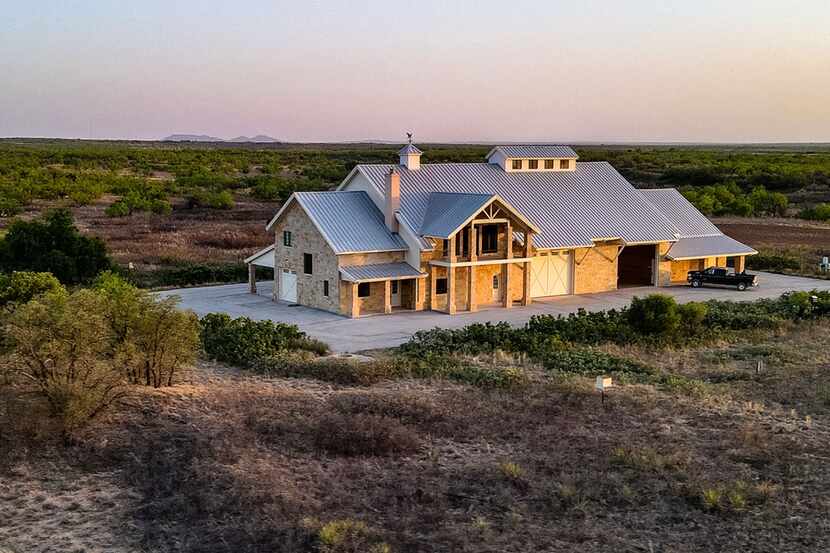 Codorniz Ranch in Stonewall County includes a hunting lodge.