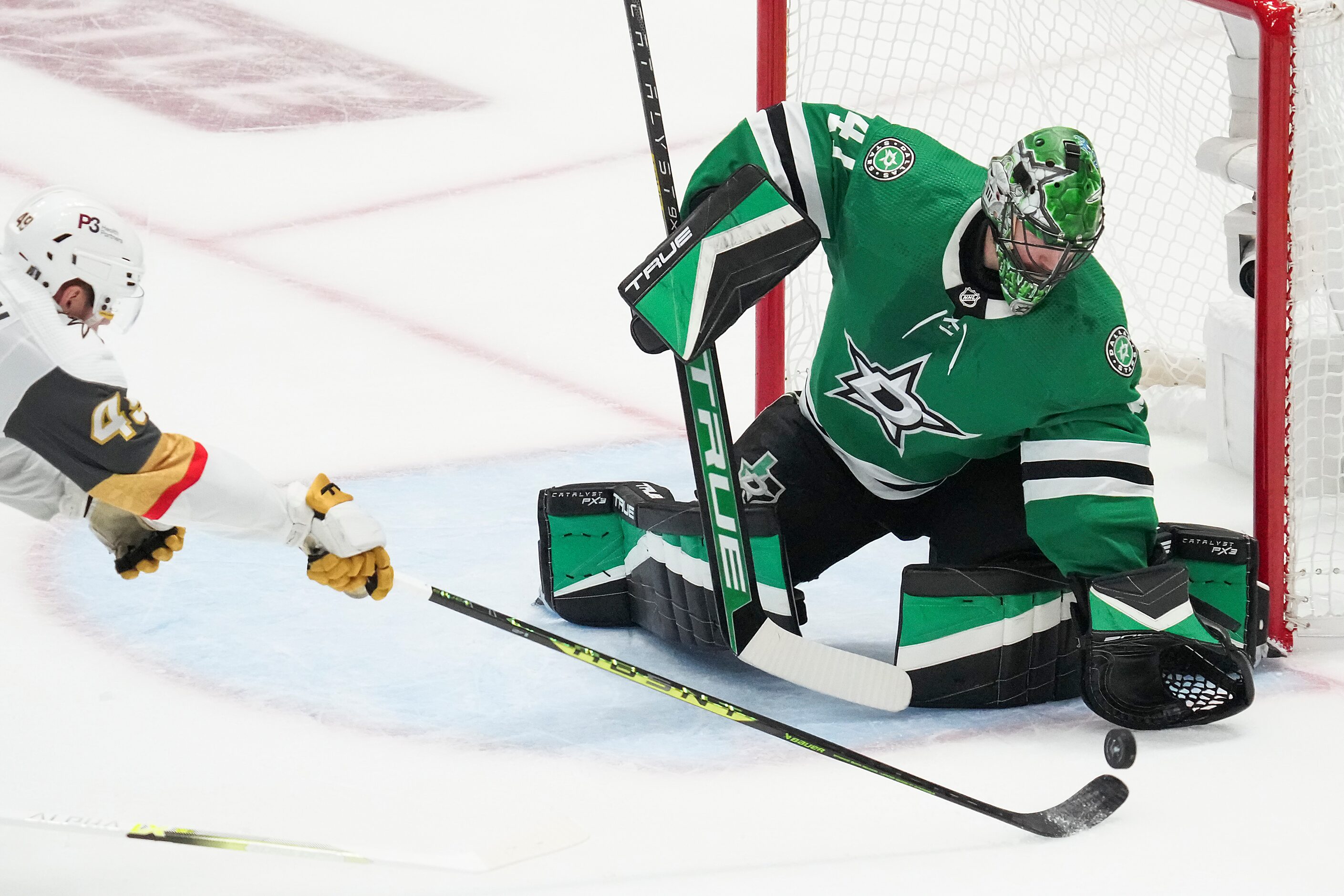 Dallas Stars goaltender Scott Wedgewood (41) stops Vegas Golden Knights center Ivan...