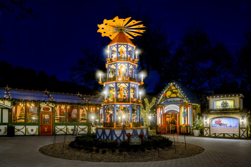 A trip to the Dallas Arboretum and Botanical Gardens offers multiple opportunities for fun:...