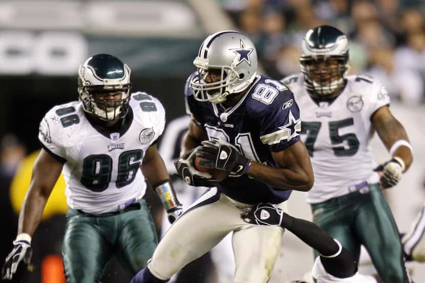 Terrell Owens, Nov. 4, 2007: Owens, shunned by Philadelphia when with the Eagles, took it...