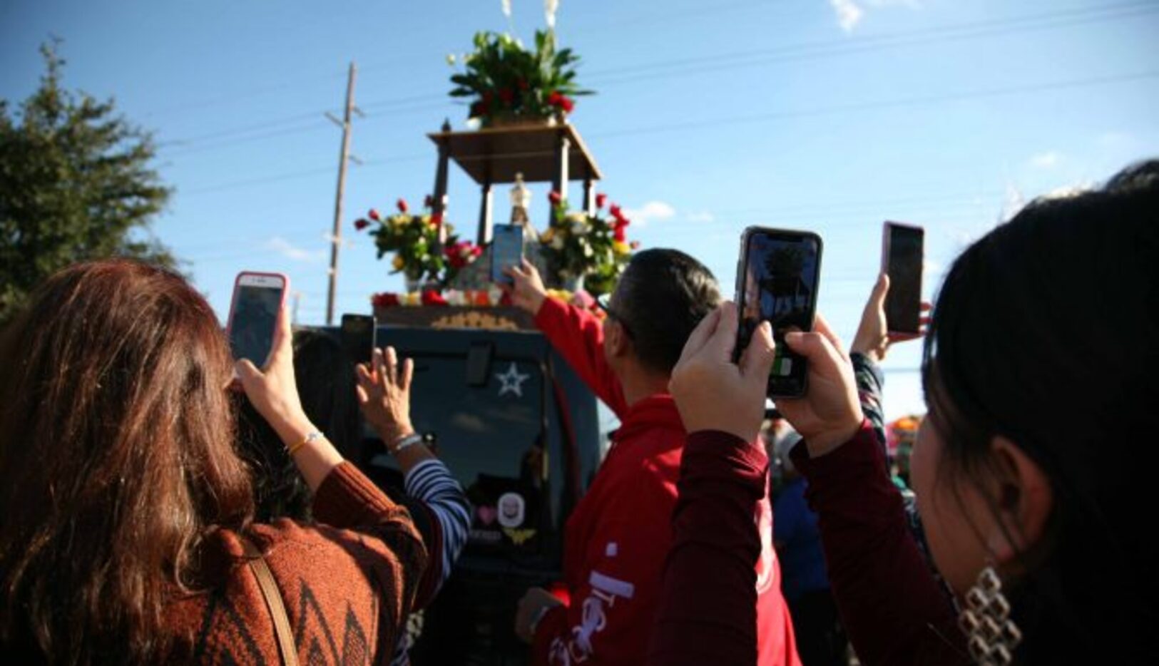 La imagen de Nuestra Señora de San Juan de los Lagos está de visita en Dallas hasta el...