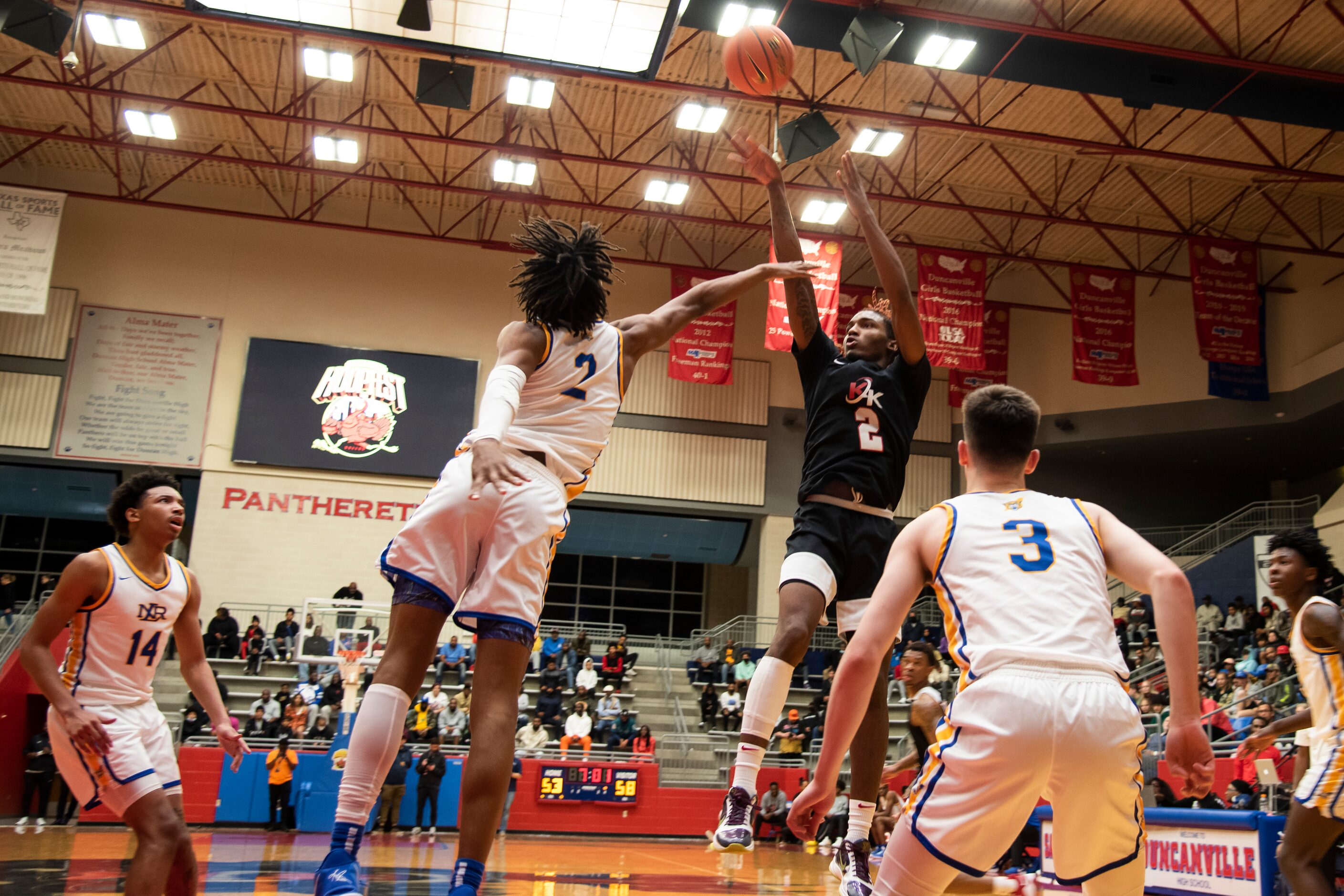 Kimball senior Arterio Morris (2) shoots a fadeaway jump shot during Kimball's Thanksgiving...